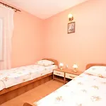 In Karbuni With Sea View, Balcony, Air Conditioning, Wifi 5095-1 Blato (Korcula)
