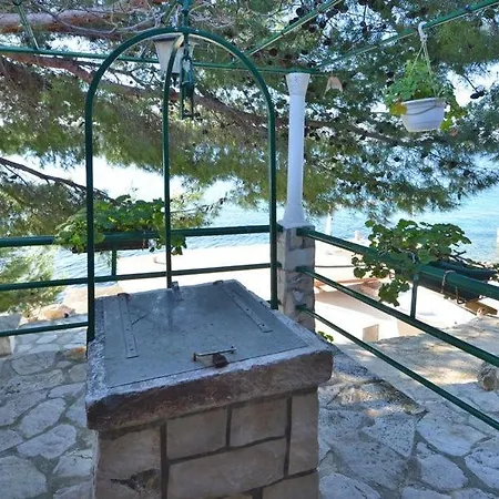 In Karbuni With Sea View, Balcony, Air Conditioning, Wifi 5095-1 Vikendica